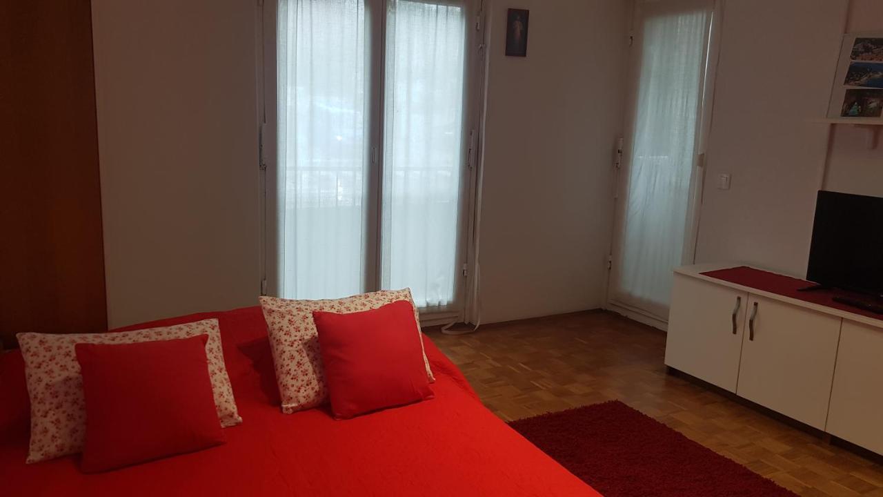 Apartment Jadranka Pula Exterior photo