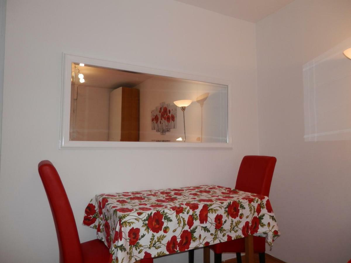 Apartment Jadranka Pula Exterior photo